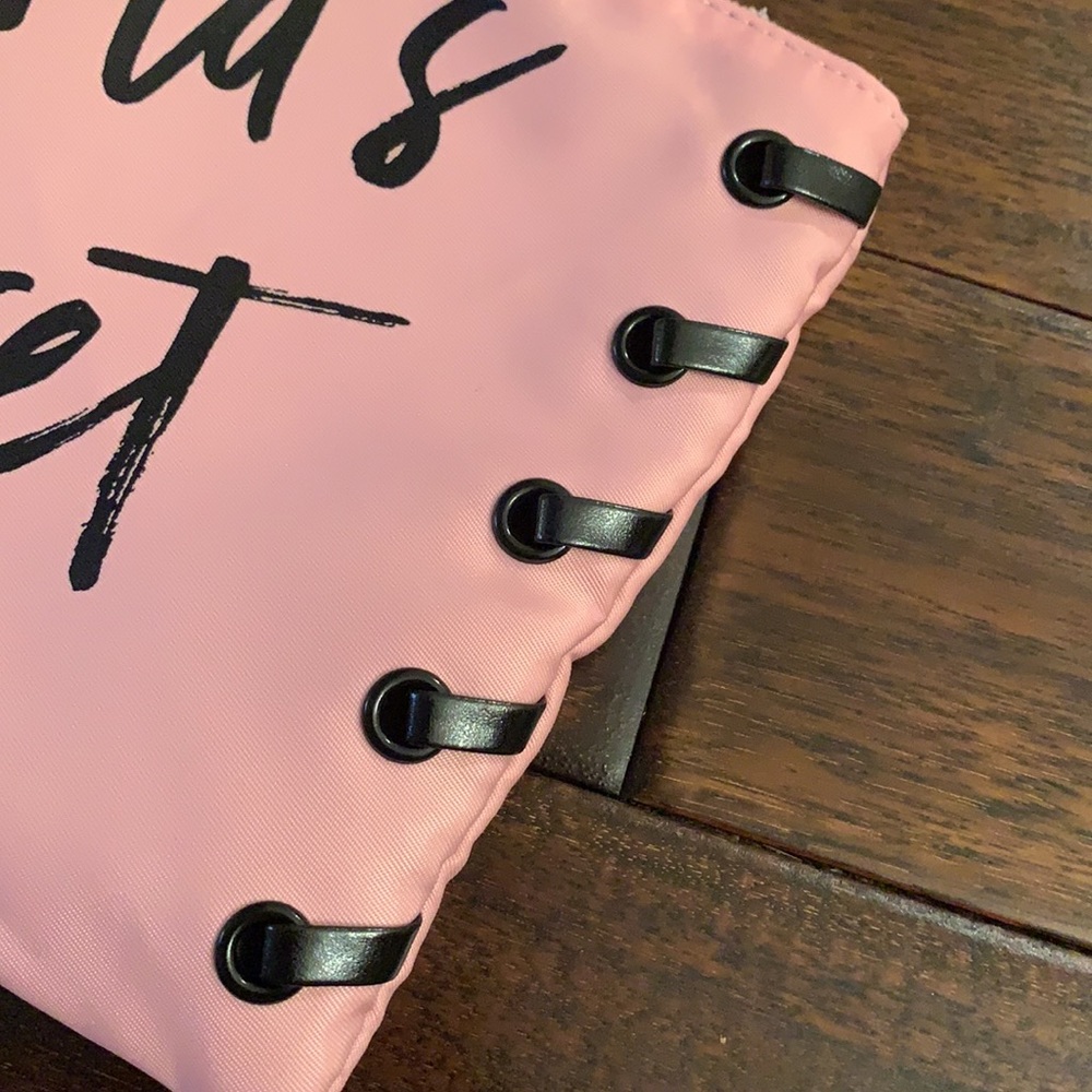 Victoria’s Secret Pink & Black Zip Pouch New!!! - Picture 5 of 8